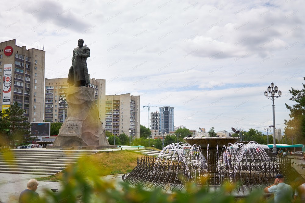 Фонтаны на Привокзальной площади