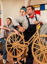 Спектакль "Папа, мама, бабушка и восемь детей в Дании"