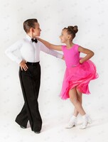 Занятия по спортивным бальным танцам для детей