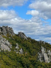 Тур на скальный комплекс «Маяк Беневского»