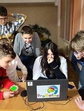 Летнее приключение для подростков 12-16 лет «Создаем приложения на языке программирования Python»