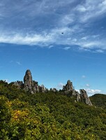 Релакс-тур: сила древних камней и энергия горячих вод