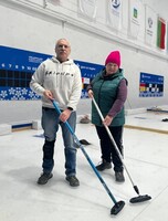 Бесплатный мастер-класс по кёрлингу для людей старше 55 лет