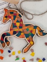 Мастер-класс по стеклянной мозаике «Лошадка»