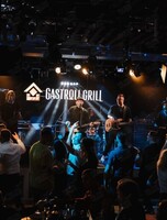 Выступления кавер-групп