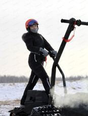 Катания на мотосноубордах