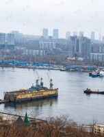 Обзорная экскурсия «‎Город, Маяк, Мосты и Сердце Русского»