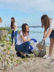 Экологическая акция на побережье