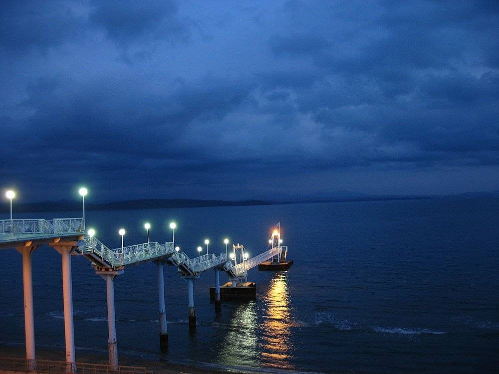 Владивосток отдых отзывы. Владивосток море. Курорты Владивостока. Вечер море Владивосток. Шамора Владивосток.