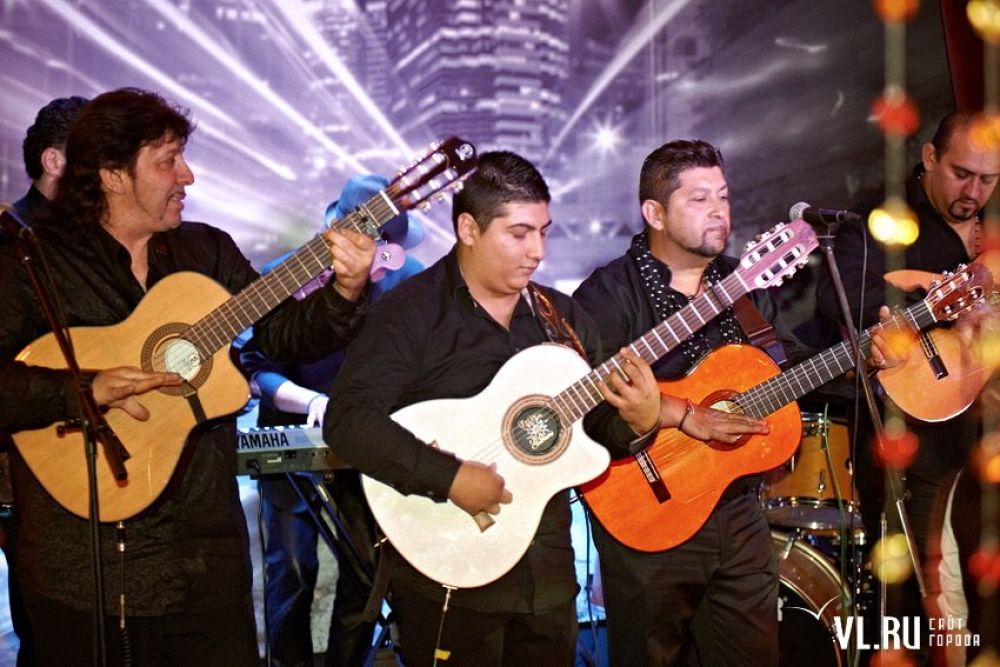 Gipsy kings. Группа Gipsy Kings. Группа Гипси Кинг. Gipsy Kings 