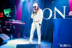 Фотоотчет : БОГДАН ТИТОМИР (LIVE). Пятница,  3 мая. Изображение 15