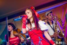 Фотоотчет Trinity Irish Pub: Группа "Выездная ПроцеДурная Бригада". Пятница, 19 июля. Изображение 4