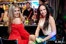 Фотоотчет : Friends Party: Look at me!. Суббота, 29 марта. Изображение 3