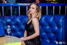 Фотоотчет : ТРЕХЛЕТИЕ KARAOKE DJ BAR SALON. Суббота, 12 декабря. Изображение 2