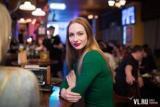 Фотоотчет Trinity Irish Pub: Чемпионат по поеданию гамбургеров. Пятница,  1 апреля. Изображение 5