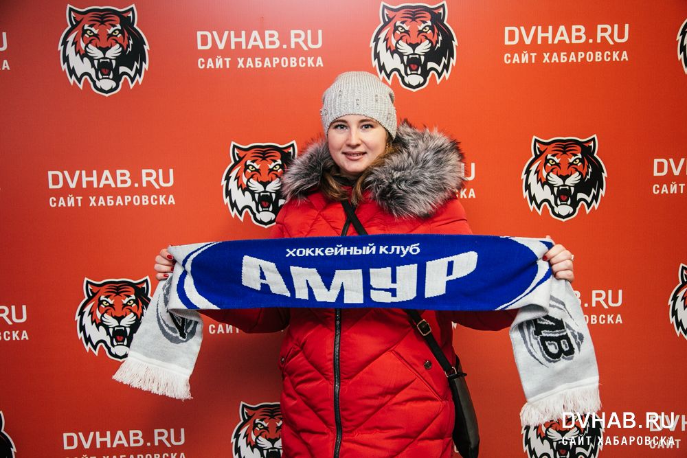 Хоккейный клуб амур. Валерия Баранова хк Амур. Хк Амур Арена. Хк Амур стадион. Фан зона платинум Арена Хабаровск.