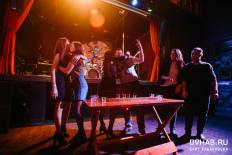 Фотоотчет : Вечеринка "Всемирный день рок-н-ролла" с группой "Вишневый коктейль". Пятница, 13 апреля. Изображение 4