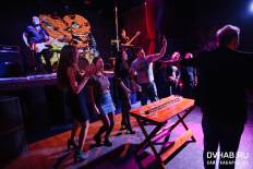 Фотоотчет : Вечеринка "Всемирный день рок-н-ролла" с группой "Вишневый коктейль". Пятница, 13 апреля. Изображение 5