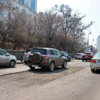 В первую очередь рабочие фрезеруют поврежденное автополотно — newsvl.ru