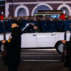 Водители тоже отрабатывают навык "парадной езды" на "Волгах" — newsvl.ru