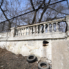 Стена после относительно недавней реконструкции развалилась — newsvl.ru