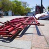 Набережную Спортивной гавани начали очищать от незаконных ларьков — newsvl.ru