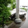 По предварительной информации, водителю стало плохо, машину занесло и отбросило на тротуар — newsvl.ru