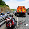 На объездной трассе в районе Пионерского водохранилища мотоциклист врезался в КамАЗ дорожных служб (ФОТО)