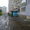 Разбитая дорога на Сахалинской, ведущая к поликлинике № 6, доставляет массу неудобств местным жителям  — newsvl.ru