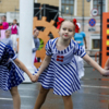 Открывали и закрывали шествие творческие коллективы Владивостока — newsvl.ru