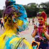 Буйство красок, танцы и конкурсы: сотни владивостокцев разукрасились в цвета радуги на фестивале Холи (ФОТО)