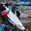 Команды сами спускают лодки на воду — newsvl.ru