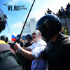 Задержанный на митинге Навального во Владивостоке мужчина отсудил у полиции еще больше денег после апелляции УМВД