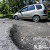 Десятки глубоких ям и колдобин покрыли дорогу на Монтажной и Борисенко (ФОТО)