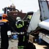 От удара у Mitsubishi Canter смяло кабину, водителя и пассажира грузовика зажало в искореженном салоне — newsvl.ru