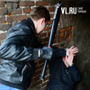 Во Владивостоке после нападения грабителя инвалид попал в больницу