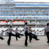 Туристов встречали церемониальный отряд барабанщиц, танцевальные и песенные ансамбли — newsvl.ru