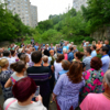 Пообщаться с застройщиком митингующим так и не удалось, представители компании на собрание не явились — newsvl.ru