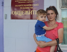 Жительницу биробиджанского общежития и двух малышей «попросили» на выход 