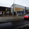 Затоплена дорога на улице Русской по направлению к автовокзалу и в сторону кольца Багратиона — newsvl.ru