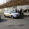 Около 08:50 на улице Героев-Тихоокеанцев автомобиль Nissan Note сбил пожилую женщину, переходившую дорогу в неположенном месте — newsvl.ru