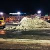 Как правило, снег вывозился ночью, когда нет пробок. Фото пресс-службы мэрии — newsvl.ru