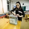 Комиссия подсчитывает голоса из переносных урн — newsvl.ru