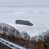 Лед в бухте Парис, где находится остров Узкий Камень, до конца не окреп — newsvl.ru