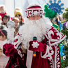 Дед Мороз подарил ребятам подарки и вместе с ними водил хоровод — newsvl.ru