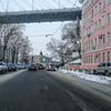 На Светланской дорога чистая, но снег по-прежнему свален к обочине — newsvl.ru