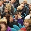 Прибывающие участники негодуют из-за отсутствия свободных мест – многим предстоит стоять до самого вечера — newsvl.ru