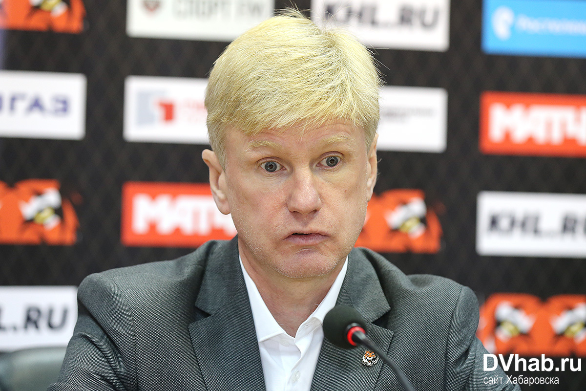 Сергей Светлов тренер Амур