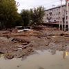 Глобальное обрушение асфальта произошло около дома Красина 95А — newsvl.ru