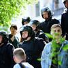 ОМОН приехал в сквер вслед за политическими активистами — newsvl.ru